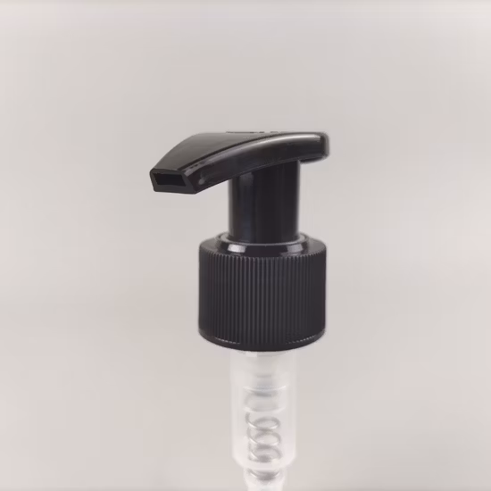 2cc Stock Personnaliser la pompe à lotion en plastique de couleur